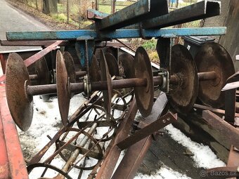 Vlek za MT8-132 s nářadím - 2