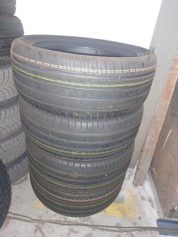 Letné pneu Barum Bravuris 255/50 R19 - 2