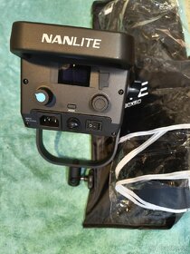 Nanlite Forza FS-300B + Fresnel FL-20G + softbox 90x60 - 2