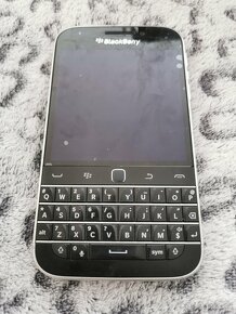 Blackberry Classic - 2