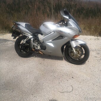Honda VFR800 - 2