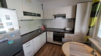 PREDAJ: 2i byt - 50m2 s loggiou, Ružomberok - Klačno - 2