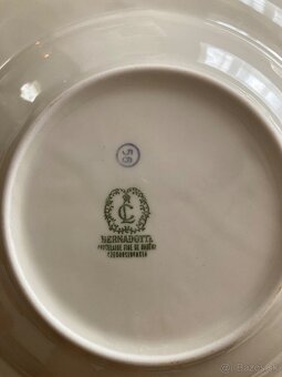 Sada porcelanovych tanierov - 2