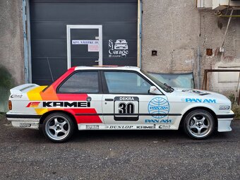 E30 318is - 2