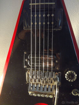 Elektricka gitara DEAN Razorback V Black/Red K - 2