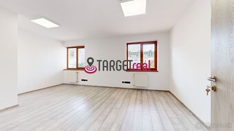 Na predaj, administratívny priestor, 22m², Púchov - 2