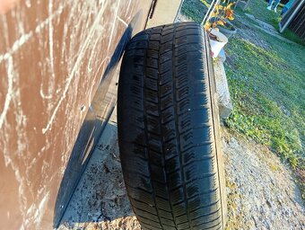 205/60 R15 zimne pneumatiky + disk - 2