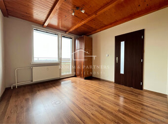 3 izbový byt na "STAREJ SEDMIČKE" v Komárne - 2