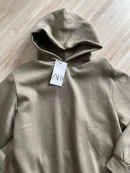 Mikina Zara c. L - 2