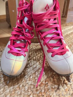 Predám dievčenské korčule - 2