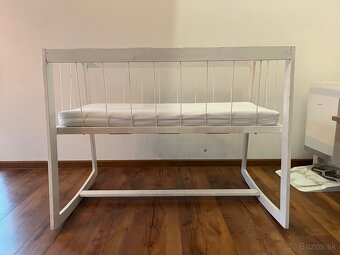 Detská postieľka / kolíska – biela, s matracom - 2