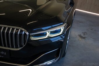 BMW Rad 7 730d mHEV xDrive A/T - 2