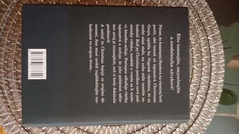 Päťdesiat odtieňov temnoty - 2