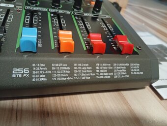 Nový mix s USB, 8x vstup na mikrofón - 2