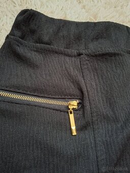 Čierna mini sukňa - 2