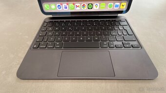 Predám Ipad Pro M4, 256GB + Magic Keyboard - 2