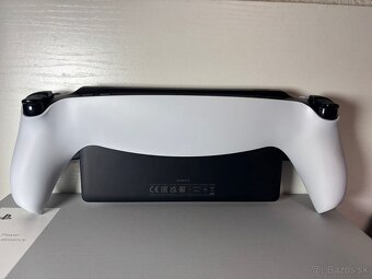 Playstation Portal - 2