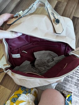 Krásny kvalitný ruksak - 2