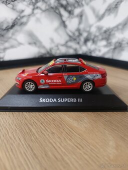 Škoda Superb - 2