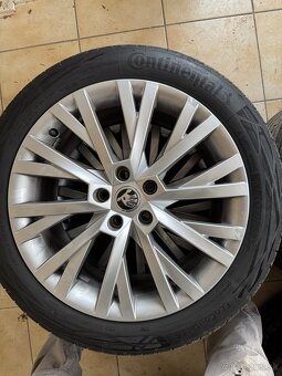 Skoda 5x112 r18 - 2