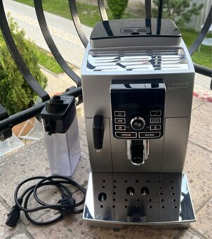 Kávovar Delonghi ECAM 25.462.S po repase - 2