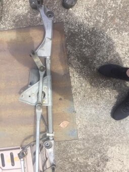 motorček stieračov mercedes W203 ,, A 203 820 03 42 - 2