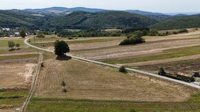 POZEMOK NA CHATOVÚ VÝSTAVBU 4299 m² - 2