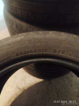 Letné pneumatiky 225/45 R17 - 2
