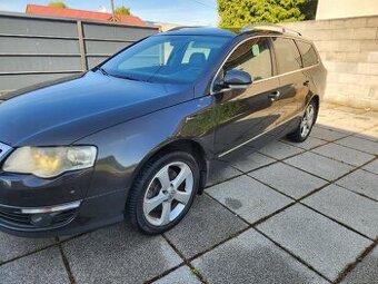 Volkswagen Passat B6 Combi 2.0 TDI Highlinel - 2