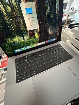 Apple Macbook M2 Max 16” 32gb ram 1TB SSD - 2