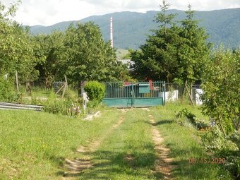 Predám pozemok 715 m2 vo Zvolene - 2
