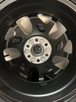 Nové originálne disky + zimné pneumatiky na Ford Tourneo ❄️ - 2