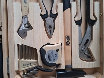 Náradie
24-dielna súprava náradia v bambusovom puzdre - 2