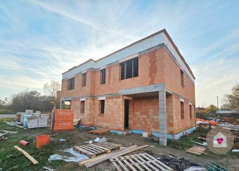 PRIESTRANÝ 4 izbový RD-128 m2 S TEPELNÝM ČERPADLOM, POZEMOK  - 2