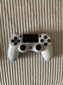 Playstation 4 500GB - 2