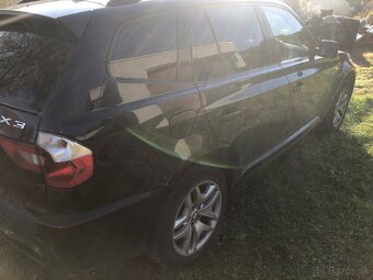 Predam dvere z BMW X3 E83 - 2