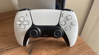 Predám PlayStation 5 Pro - 2