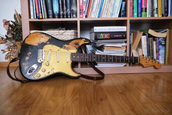 Fender USA Deluxe Stratocaster 2004 - 2