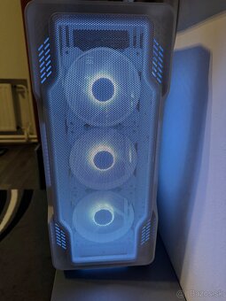 PC – Ryzen 7 5800X / Radeon RX 9070 / 32 GB RAM - 2