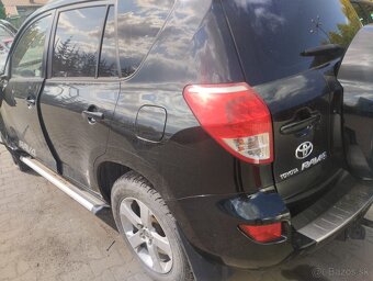 Toyota RAV4 - 2