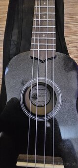 Soprano ukulele - 2