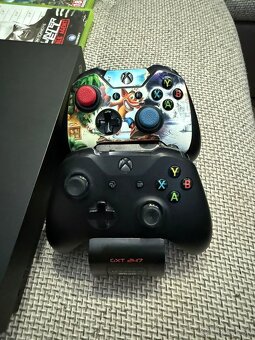 Xbox One x - 2