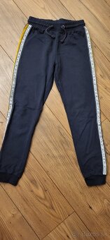 Mikina s Mickey Mouse 146 - 2