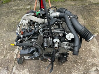 ------JEEP GRAND CHEROKEE (WK2) 3.0 CRD V6------ - 2