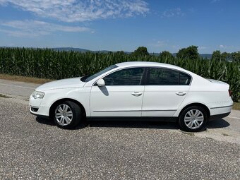 Volkswagen Passat B6 - 2