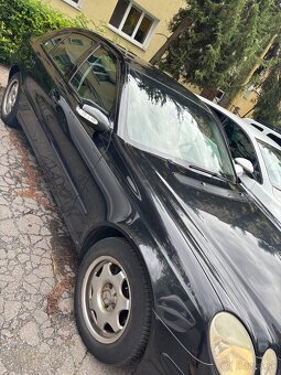 Mercedes Benz E220 cdi - 2