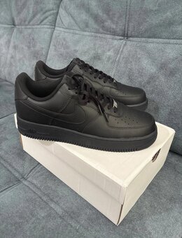 Predám Air force1 black č.44 - 2