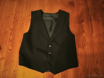 Predam raz pouzity oblek na chlapca - 2