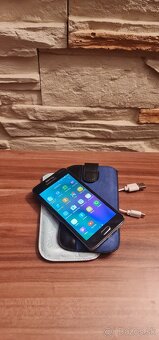 Samsung galaxy A3 (2015) black 16GB - 2