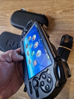 Ps Vita oled.  -1104.    Ako nová, - 2